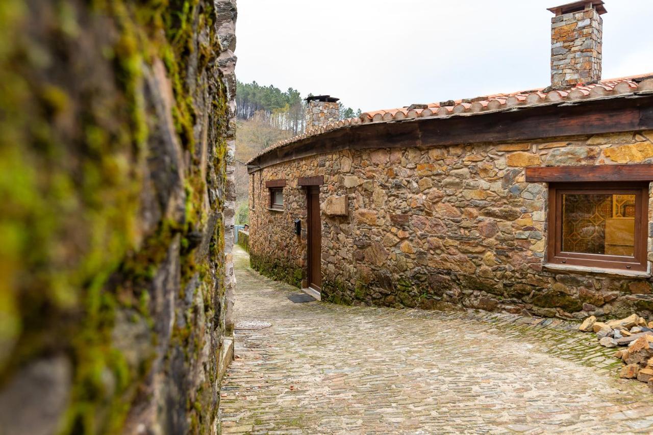Retiro De Gondramaz - 200 M2 Villa Exteriör bild