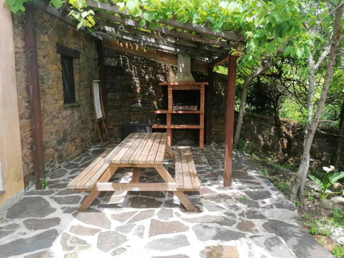 Retiro De Gondramaz - 200 M2 Villa Exteriör bild